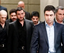 Kurtlar Vadisi ekibine umre vizesi çıkmadı