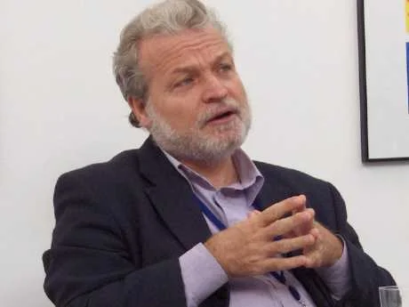 Nedim Gürsel'e KKTC'de protesto