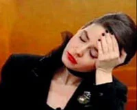 Pelin Batu canlı yayında uyuyakaldı