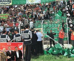 'PKK dışarı' liderlik getirdi!