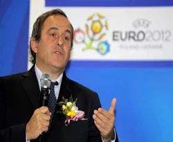 Platini, UEFA başkanlığına yine aday