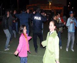 Polis ve Doğubeyazıt halkı nevruzu kutladı
