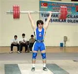 Simitçilikten Türkiye birinciliğine uzandı