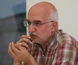 Türkmen'den "Ulusçuluk ve İslami Arınma" konferansı