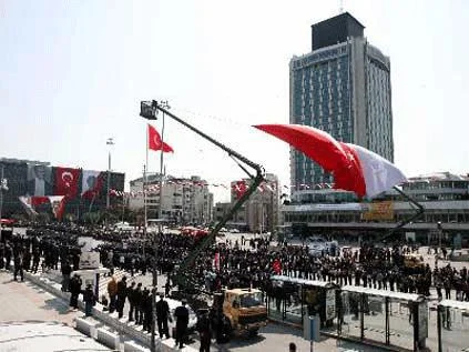 1 Mayıs'ta trafiğe dikkat