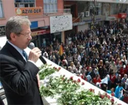 Abdullatif Şener'in Paskalya Mesajı