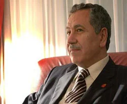 Arınç'tan yüksek yargıya eleştiri