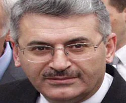 Bakan Yıldırım gurbetçilerle bir araya geldi