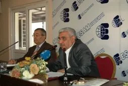 Batı, Müslümanları 'amele' gibi görüyor