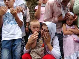 Bosna'da hala 10 bin kişi kayıp