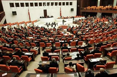 CHP'den anayasa değişikliğine karşı yürüyüş