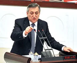 CHP'li Okay, kürsüde seviyeyi düşürdü