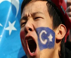 Çin Konsolosluğu önünde protesto