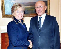 Clinton'dan Talat'a 'destek telefonu'