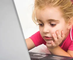 Çocukların internet kullanımı denetlenmeli!