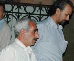 Emanet ayakkabı ile adliyeye sevk edildiler