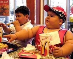 'Fast food'a 18 yaş sınırı!