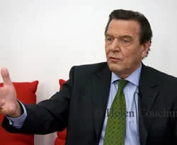 'Fransız okulları var neden Türk okulu olmasın?'