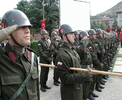 G.Kurmay'dan bedelli açıklaması