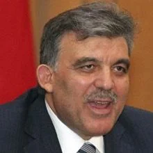 Gül'den atama eleştirilerine yanıt