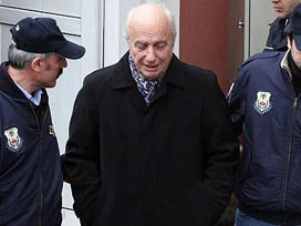 Hakim Kuban, Balyoz Darbecilerini tahliye etti