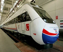 Hızlı tren, yılda 140 bin yolcu taşıdı