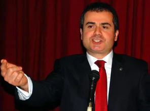 Kanadoğlu'na öyle bir cevap verdi ki