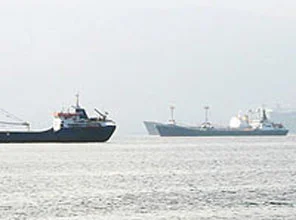 Körfezde gemiler çarpıştı