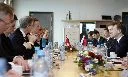 Kuzey Buz Denizi'ni paylaştılar