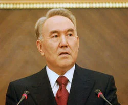 Nazarbayev, Güney Kore'ye gitti