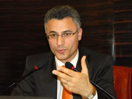 Osman Can'a 'Yılın Hukukçusu' ödülü