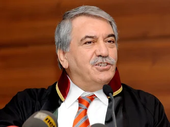 Özdemir Özok hayatını kaybetti