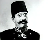 ''Padişah seni seviyorsa zararlısın''
