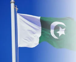 Pakistan'da yine bombalı saldırı - 7 ölü