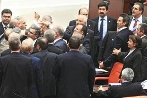 Şahin: Beni vurdurtacak mısın?