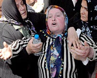 Şehit annesinin yürek yakan feryadı