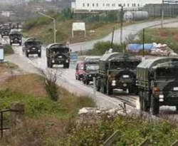 Şemdinli'ye askeri mühimmat sevk edildi