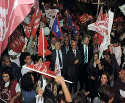 Talat: "Politikamızın karşında duranlar var"