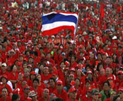 Tayland'da, Kırmızılılar yine eylemde