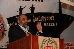 'Türkiye, Müslümanlara öncülük etmeli'