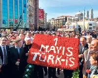 1 Mayıs, bu kez kutlamalarla başladı!