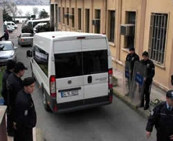 7 asker Balyoz ifadesi için adliyede
