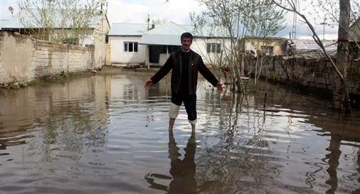 Ağrı'yı sel aldı: 1 ölü