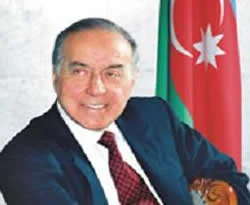 Aliyev için Taşkent'te anma töreni yapıldı