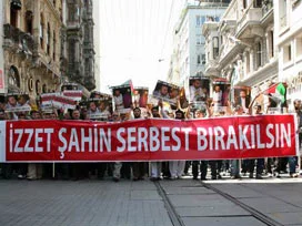 Alperenlerden İsrail'e İzzet Şahin protestosu