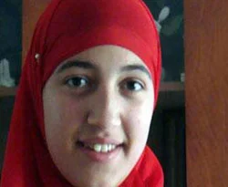 Başörtü giydiler aynı cezaya çarptırıldılar