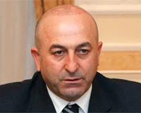 Çavuşoğlu, 'Soykırım' anıtına gitmeyecek
