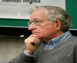 Chomsky'den İsrail'in delirdiğine deliller