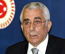 CHP'li Topuz, Gürsel Tekin'e tepki gösterdi