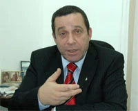 Denktaş'ın oğlu belediye başkanlığına aday